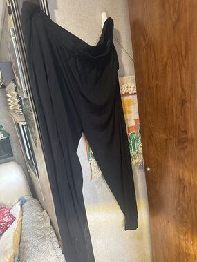 Amazon Black Relaxed Drawstring Jogger Pants for Women